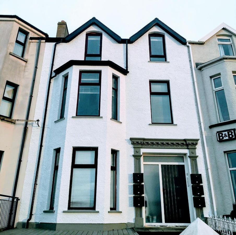 6 Golf Terrace - Portrush By The Seaアパートメント エクステリア 写真