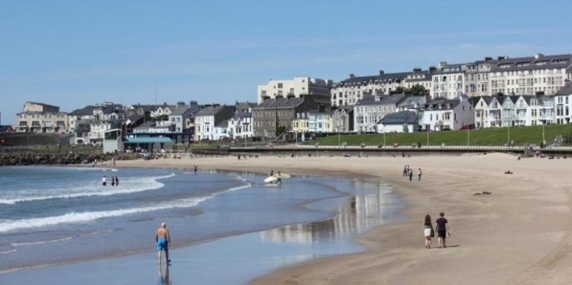 6 Golf Terrace - Portrush By The Seaアパートメント エクステリア 写真